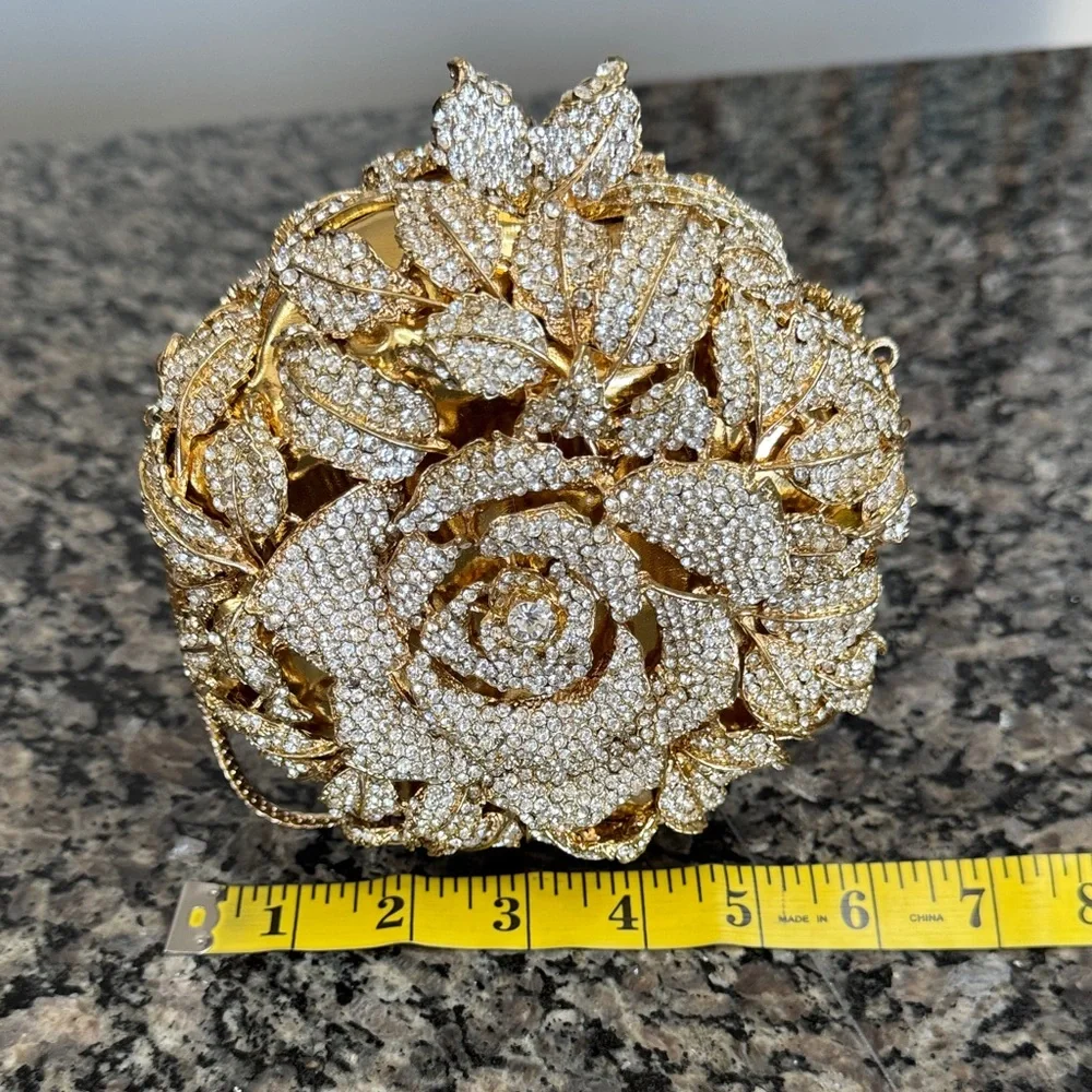 Elegant Gold Floral Clutch NWOT - Picture 14 of 16
